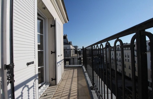 Serris Apartment | Apartment 4 guests in Disneyland Serris (ELBE10)