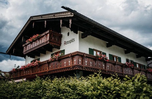 Kruen Apartment | Apartment '4' with Mountain View, Balcony and Wi-Fi