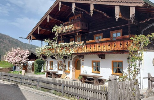 Vordermiesenbach Apartment | Apartment 42sqm, upper floor, 1 bedroom, living room, kitchen, WLAN, max. 2 p.