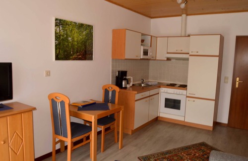 Nieder-Werbe Apartment | Apartment 5 - Apartments arrow