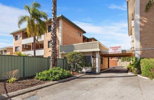 Rivervale Hotel | Apartment 5 Burswood