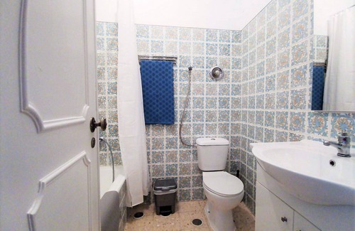 Paco De Arcos Apartment | Apartment 5 minutes from the beach - up to 4 cars. 30mn from Lx