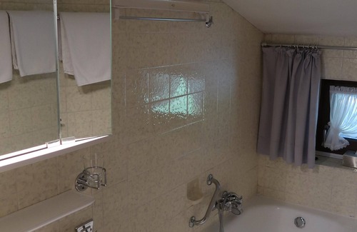 Grashof Apartment | Apartment 55 sqm, balcony, kitchen extra, 2 bedrooms, max 3 pers - WLAN