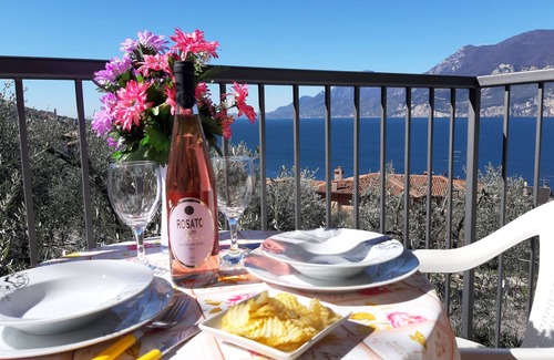 Assenza Apartment | Apartment Azalea with beautiful lake view