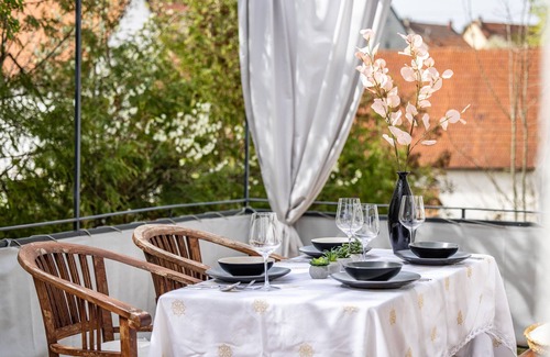 Schlatt Apartment | Apartment 'Alb Glück 2' with Private Terrace, Private Garden and Wi-Fi