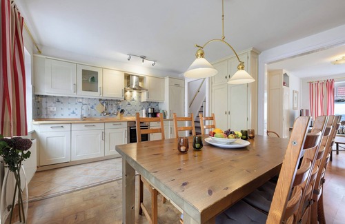 Zentrum Apartment | Apartment 'Altstadtflair' with Private Terrace and Wi-Fi
