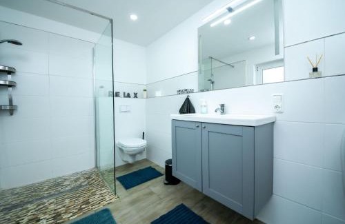 Luegde Apartment | Apartment Am Kirchberg by Interhome