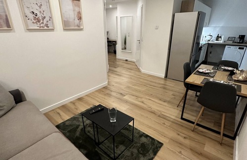 Wardenburg Apartment | Apartment "Am Tillysee in Wardenburg" with Private Terrace & Wi-Fi