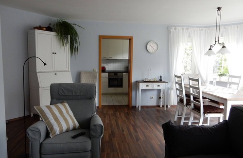 Unterkirnach Apartment | Apartment 'Am Wildpflanzenpark' with Shared Terrace, Shared Garden and Wi-Fi