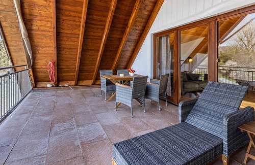 Ohningen Apartment | Apartment 'Anne' with Lake View, Balcony and Wi-Fi