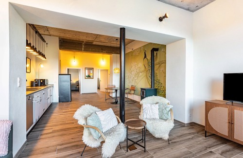 Obersalwey Apartment | Apartment 'Antonia' with Mountain View, Private Terrace and Wi-Fi