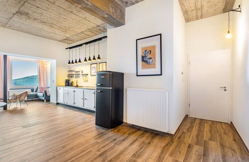 Obersalwey Apartment | Apartment 'Antonia' with Mountain View, Private Terrace and Wi-Fi