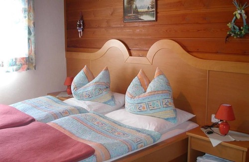 Obervellach Bed & Breakfast | Apartment/apartment/bungalow - Pension & Bungalow "Haus Rita"