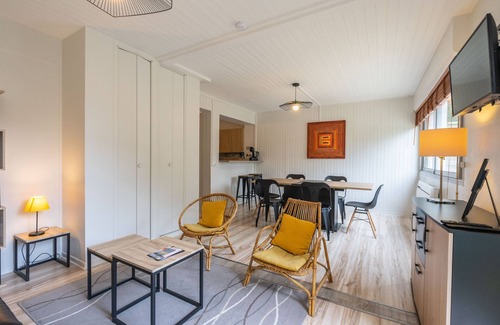 Royan Apartment | Apartment 'Appart Face À La Plage' with Private Terrace and Wi-Fi