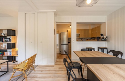 Royan Apartment | Apartment 'Appart Face À La Plage' with Private Terrace and Wi-Fi