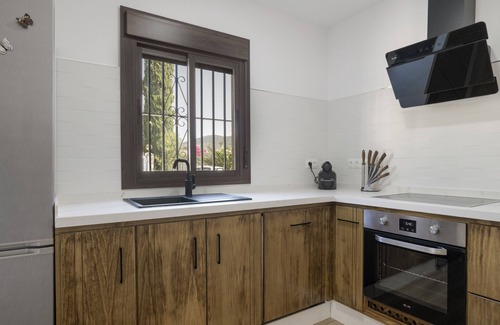 Prado del Rey Apartment | Apartment 'Arroyuelo' with Mountain Views, Wi-Fi and Air Conditioning