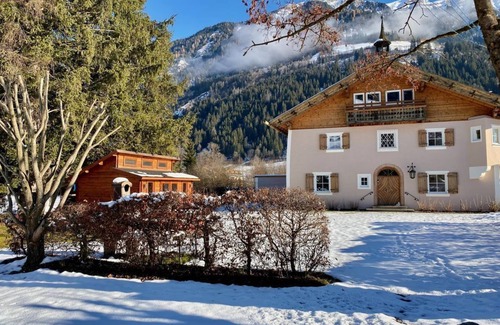 Bad Hofgastein Apartment | Apartment B1 - Angerhof, country house