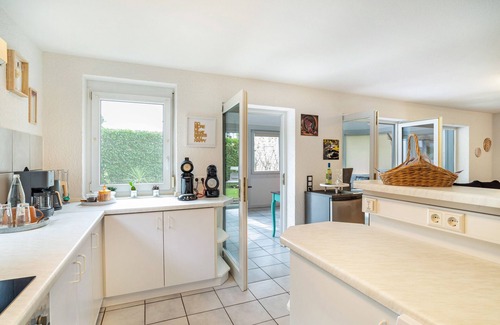 Rheinmunster Apartment | Apartment 'Bei s' Herrs' with Private Terrace, Private Garden and Wi-Fi