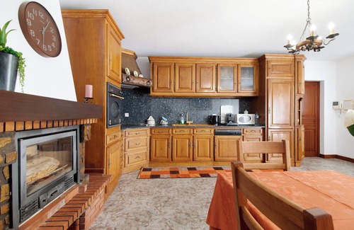 Fonte Boa Apartment | Apartment 'Bellaë Holiday - Bali' with Shared Pool, Shared Garden and Wi-Fi