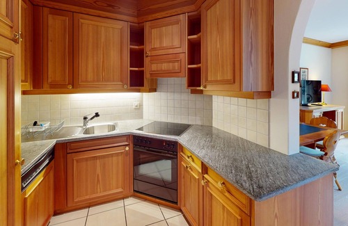 Zuoz Apartment | Apartment Belvair 32 - Well-maintained and renovated 2.5-Room Apartment