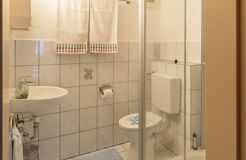 Grabenstatt Apartment | Apartment Bergblick, upper floor, 50 sqm, 2 - 5 pers., 2 sep. Bedroom, balcony