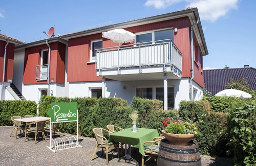Berkenthin Apartment | Apartment between Lübeck and Ratzeburg: balcony, WiFi, directly on the Elbe-Lübeck Canal