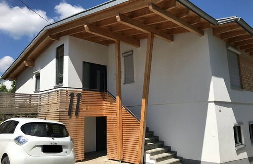 Inzigkofen Apartment | Apartment 'Biwak' with Private Terrace, Shared Garden and Wi-Fi