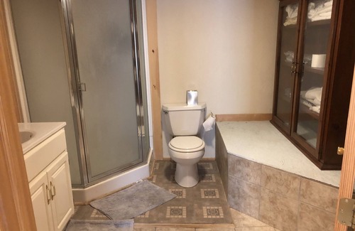Proctorsville House | Apartment by the green