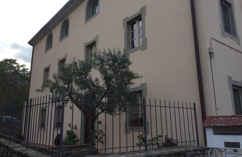 Calci Apartment | Apartment 'Calci - Dal Monte Al Mare' with Mountain View, Garden and Wi-Fi