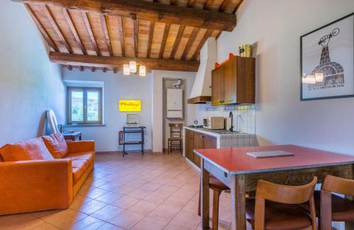 San Gimignano Apartment | Apartment Casa Renai a San Gimignano-2 by Interhome