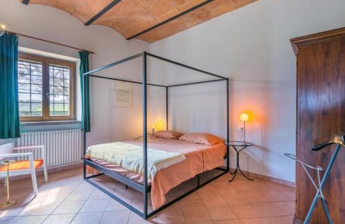 San Gimignano Apartment | Apartment Casa Renai a San Gimignano-3 by Interhome