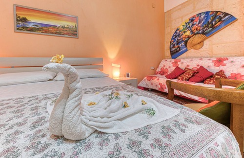 Giurdignano Apartment | Apartment 'Casa Vacanze Vicino A Otranto' with Private Terrace and Air Conditioning