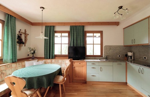 La Valle Apartment | Apartment 'Ciasa Mirio Mirio' with Mountain View, Balcony & Wi-Fi