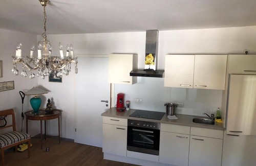 Innsbruck Apartment | Apartment 'Citybergblick' with Mountain View, Balcony & Wi-Fi