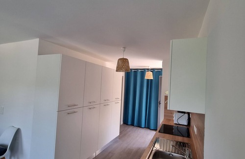 Aix-les-Bains Apartment | Apartment-Classic-Ensuite with Shower-Appartement T5 Bât. B