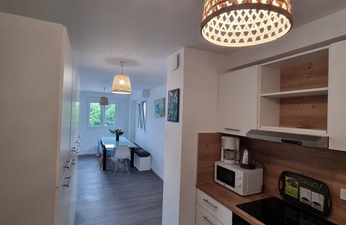 Aix-les-Bains Apartment | Apartment-Comfort-Ensuite with Shower-Appartement T5 Bât. A