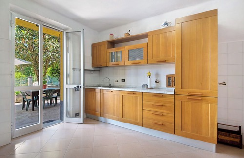 Brugnato Apartment | Apartment 'Da Dri´' with Private Terrace, Private Garden and Balcony