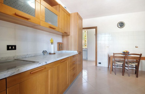 Brugnato Apartment | Apartment 'Da Dri´' with Private Terrace, Private Garden and Balcony