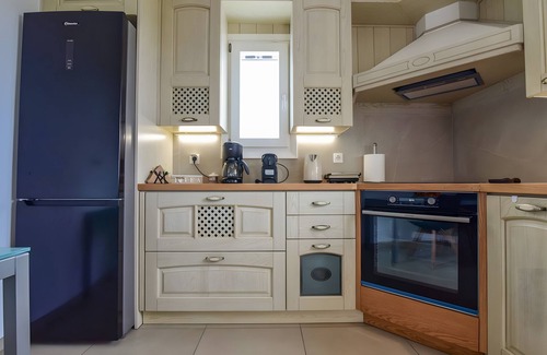 Vivlos Apartment | Apartment 'Daphne's Place' with Sea View, Wi-Fi and Air Conditioning