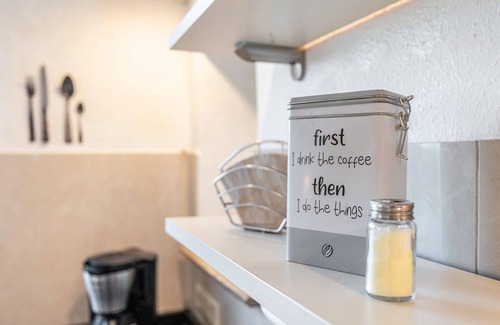 Cecilienkoog Apartment | Apartment 'Denkerhof Auszeit' with Shared Garden and Wi-Fi