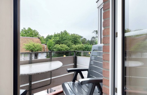 Doese Apartment | Apartment 'Elbstrom Wohnung 24' with Balcony and Wi-Fi