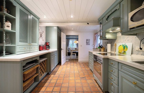 Emmelsbuell-Horsbuell Apartment | Apartment 'Friesenhaus' with Shared Garden and Wi-Fi