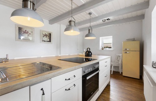 Emmelsbuell-Horsbuell Apartment | Apartment 'Fewo Luzie' with Private Terrace, Shared Garden and Wi-Fi