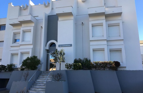 Carnon-Plage Apartment | Apartment F3 1st line Carnon East, feet in the water