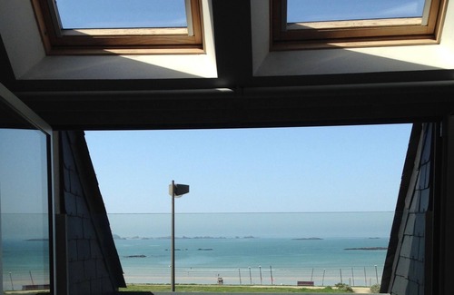 Lancieux Apartment | Apartment facing the sea and the splendid bay of Lancieux for 4 people