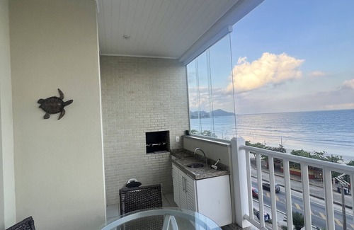 Praia Grande Apartment | Apartment facing the sea in Praia Grande Ubatuba, with barbecue on the balcony