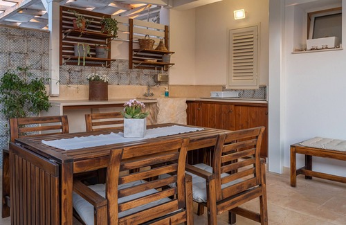Noto Apartment | Apartment 'Falso Pepe Marzamemi' with Private Pool, Private Terrace and Air Conditioning