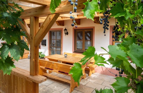 Ebersberg District Apartment | Apartment 'Ferienwohnung Attelblick' with private Terrace between Munich & Chiemsee