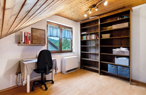 Schiltach Apartment | Apartment 'Ferienwohnung Das Nest' with Wi-Fi