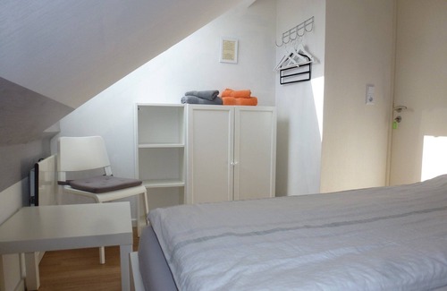 Busdorf Apartment | Apartment 'Ferienwohnung Am Runenstein 7' with Private Terrace, Private Garden and Wi-Fi